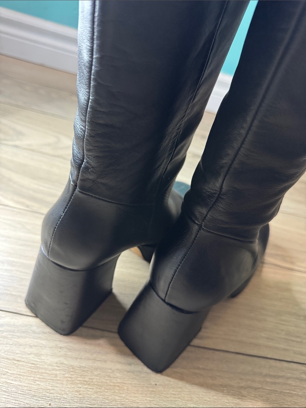 L’intervalle platform Black Leather Knee-High Boots - Picture 5 of 12